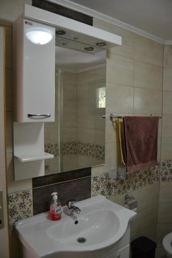 Apartments Dobrisa Kotor Luaran gambar