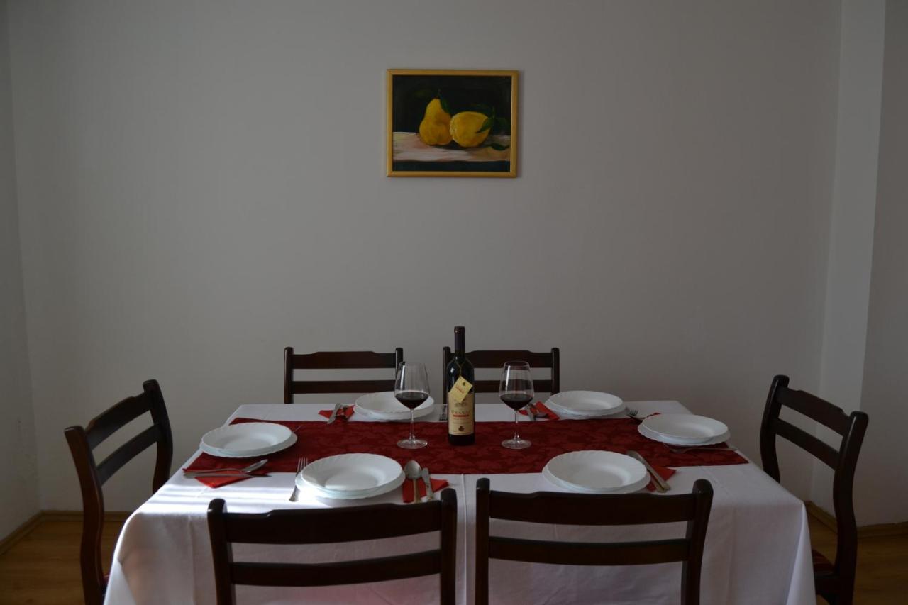 Apartments Dobrisa Kotor Luaran gambar