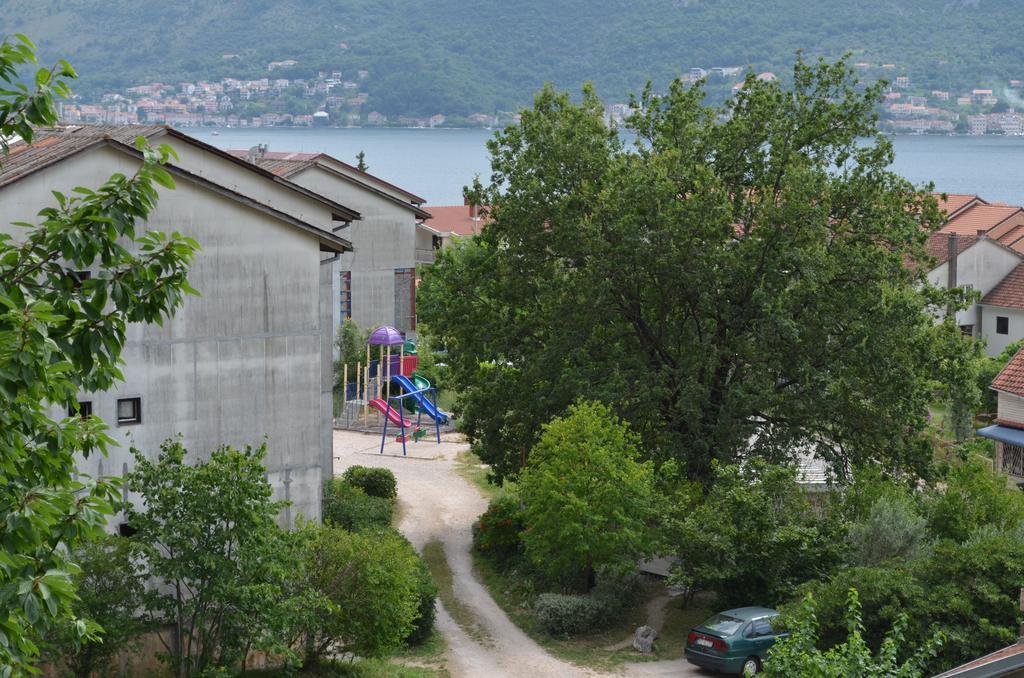 Apartments Dobrisa Kotor Bilik gambar