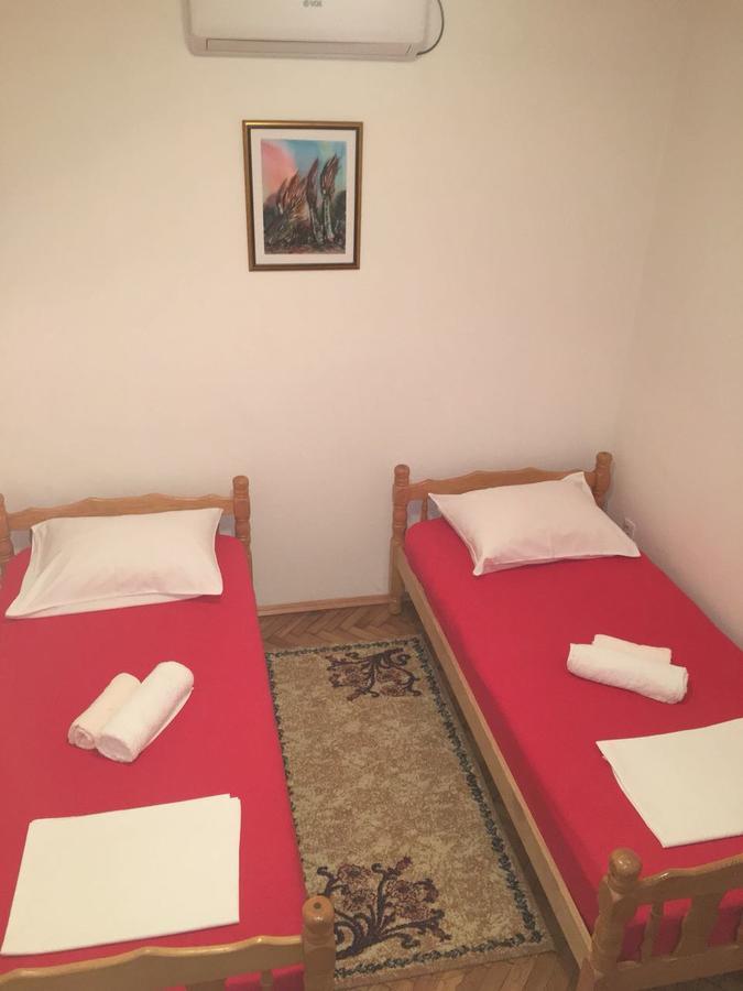 Apartments Dobrisa Kotor Luaran gambar